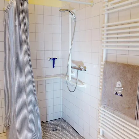 Ferienhaus Südstrand Haus 18 *