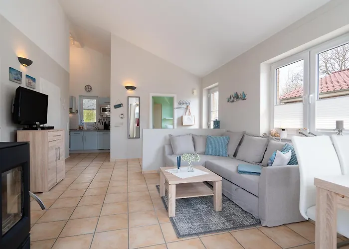 Suedstrand Haus 18 *