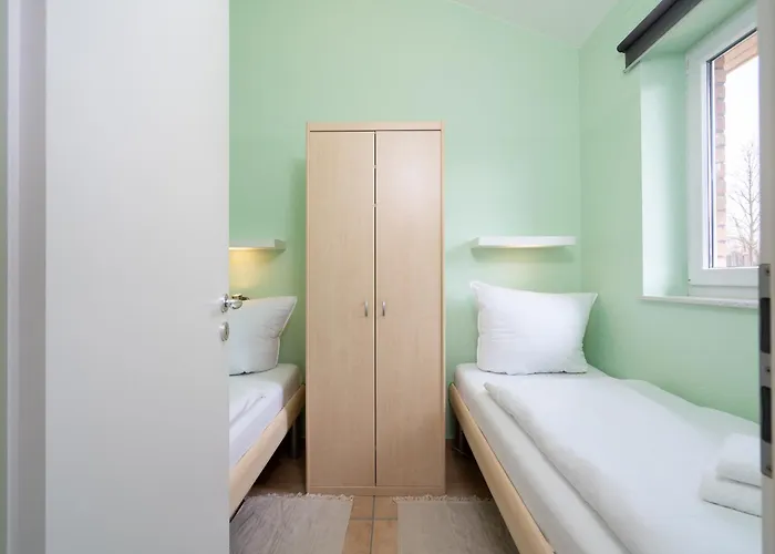 Suedstrand Haus 18 Semesterbostad *